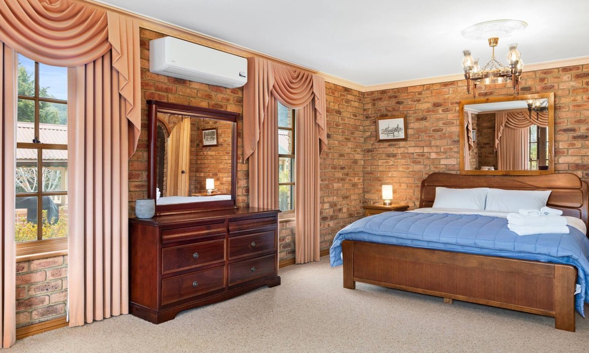 Marysville House | BELLENOR - Spacious Family Home Perfect for Dual Families