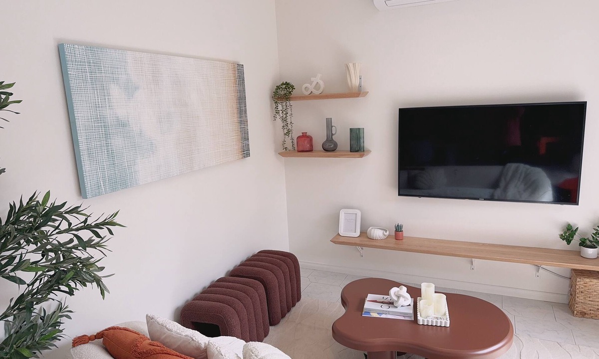 Bentleigh House | Bentleigh Central Private Modern1BR Home with Garage & Bath tub Near Station