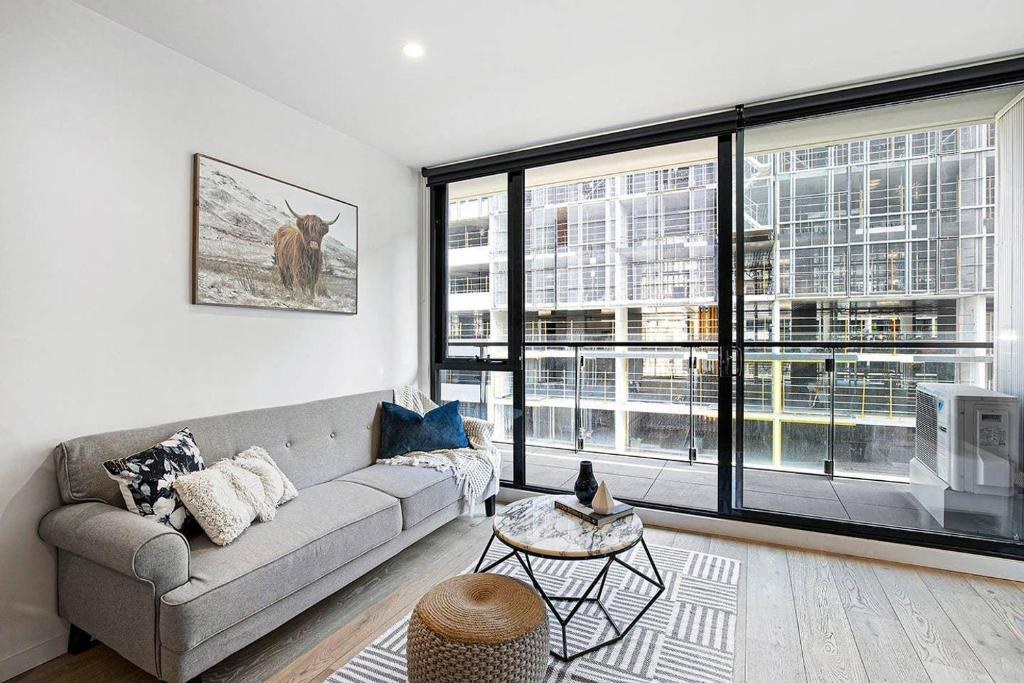 Abbotsford Apartment | Bespoke Designer Home By The Yarra River + Heart of Abbotsford