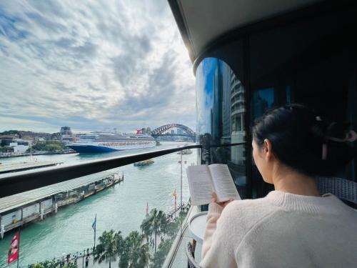 Sydney Central Business District Apartment | Best Sydney Harbour Bridge View! Luxury residence next to Opera House in the heart of CBD