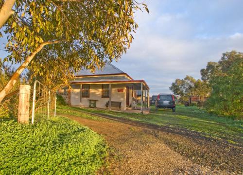 Bethany Hotel | Bethany Cottages