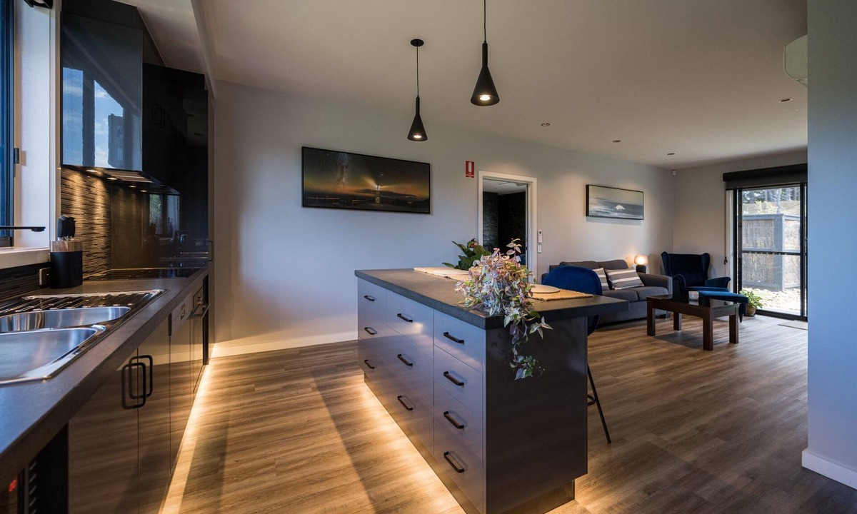 Wonthaggi Apartment | Bienvenida Apartments- (2) Diamonds
