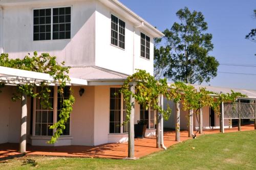 Pokolbin Cabin | Bimbadgen Estate Vineyard