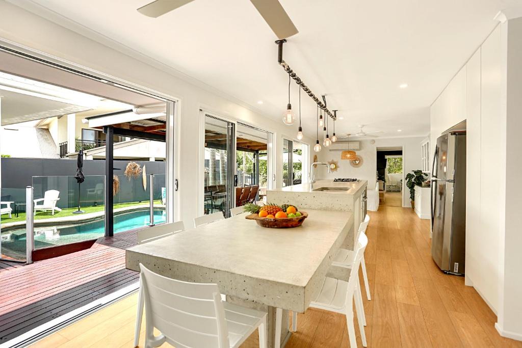 Sunrise Beach House | Birdsong