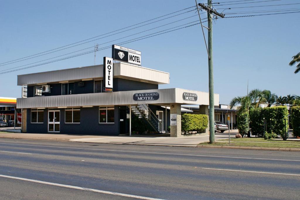 Blackwater Hotel | Black Diamond Motel