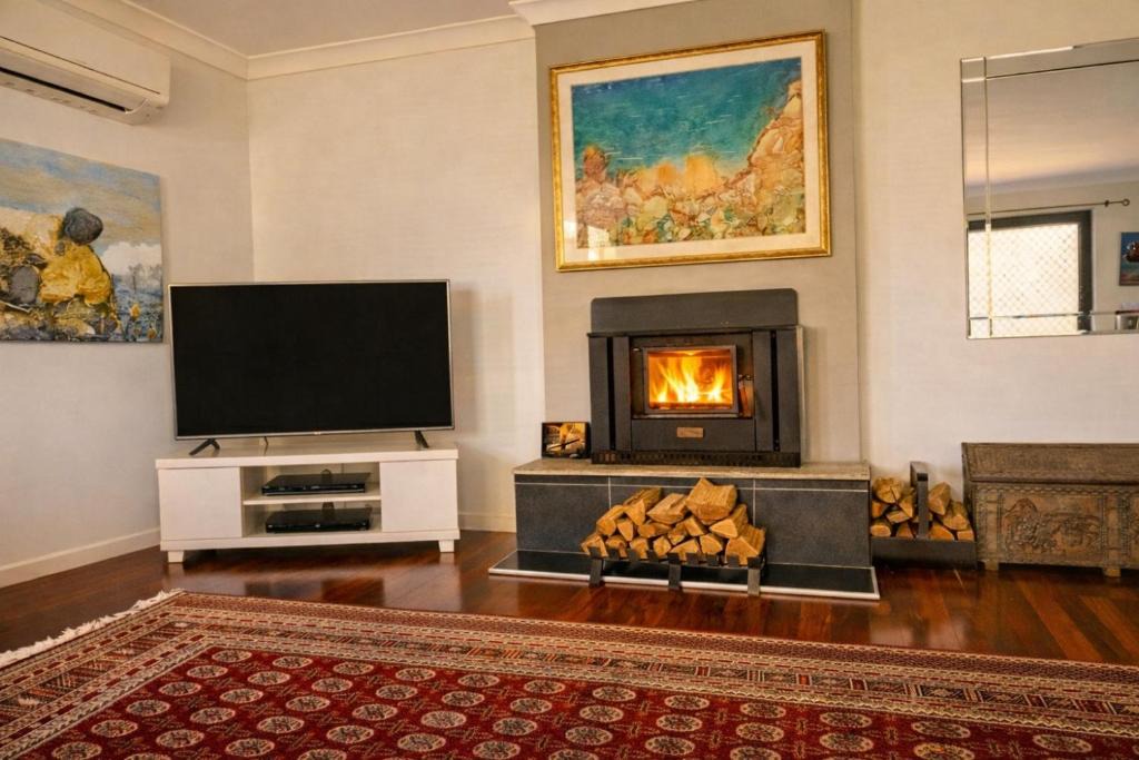 Wentworth Falls House | Blue Mountains charm with Spa!