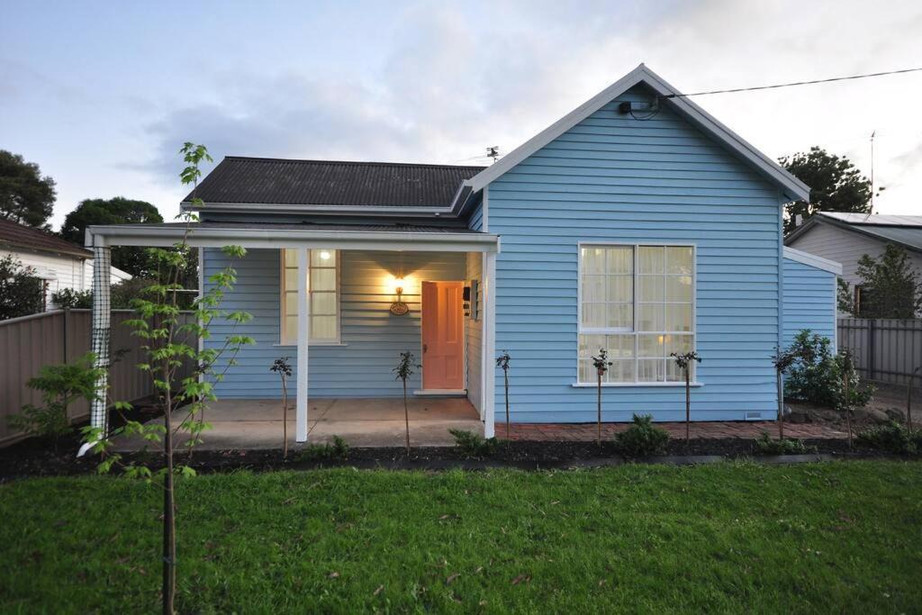 Moyhu House | Blue Wren Cottage