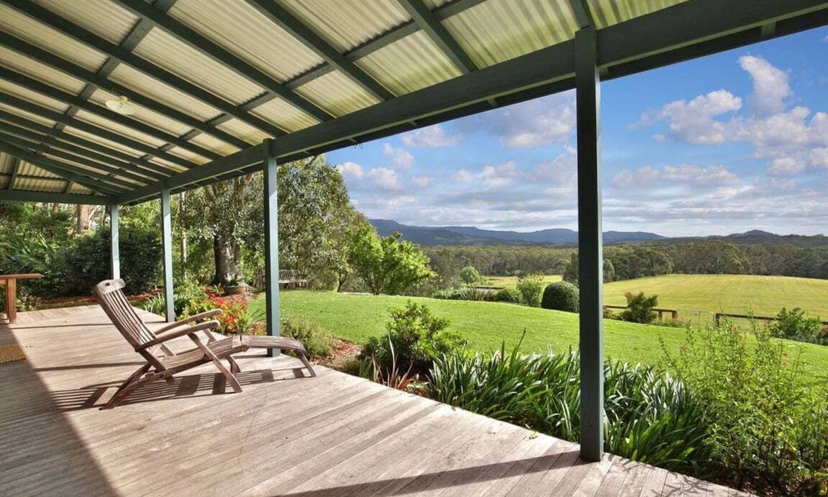 Berry House | Borrowdale - Expansive Views of the Escarpment