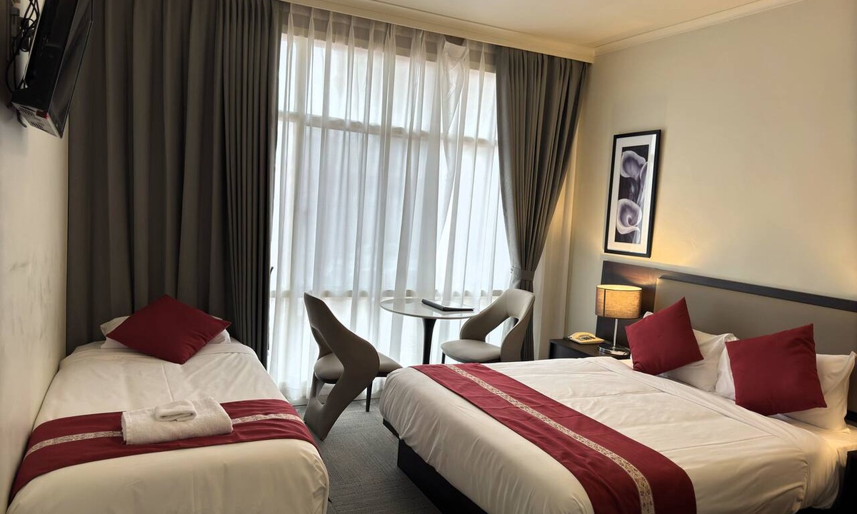 Hamilton Hotel | Botanical Motel