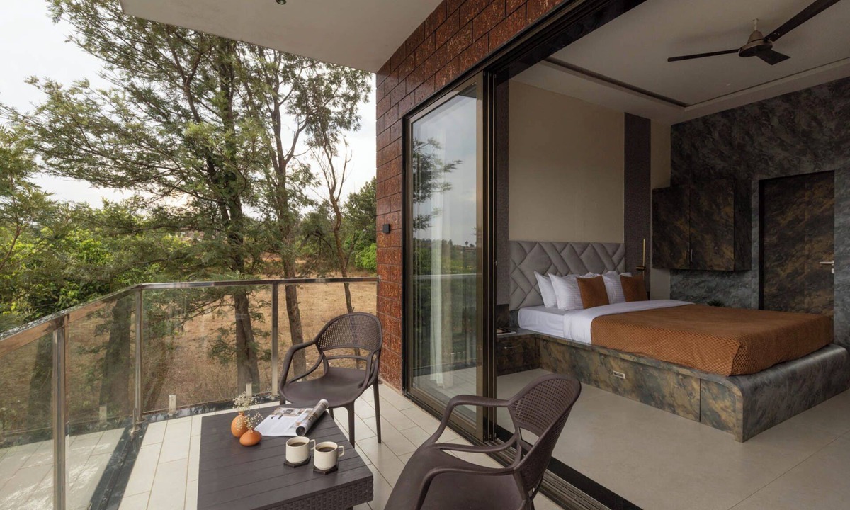 Kaswand Hotel | Brick and beam