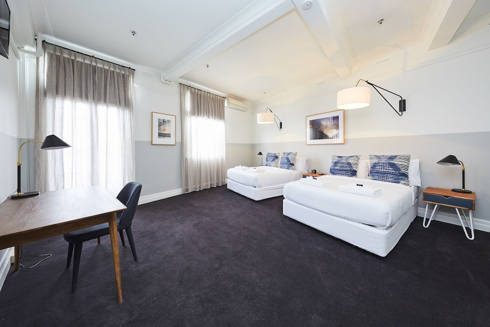 Willoughby Hotel | Bridgeview Hotel Willoughby