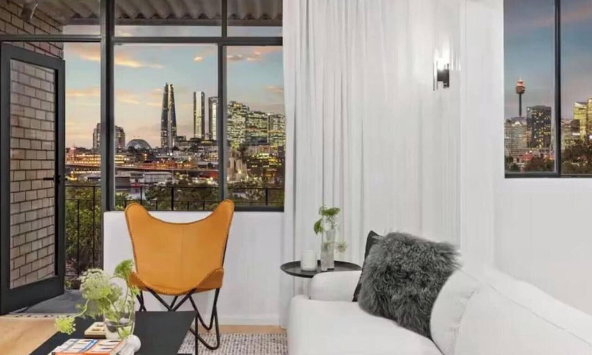 Glebe Apartment | Bright 2-Bed Apt with Spectacular Bridge Views