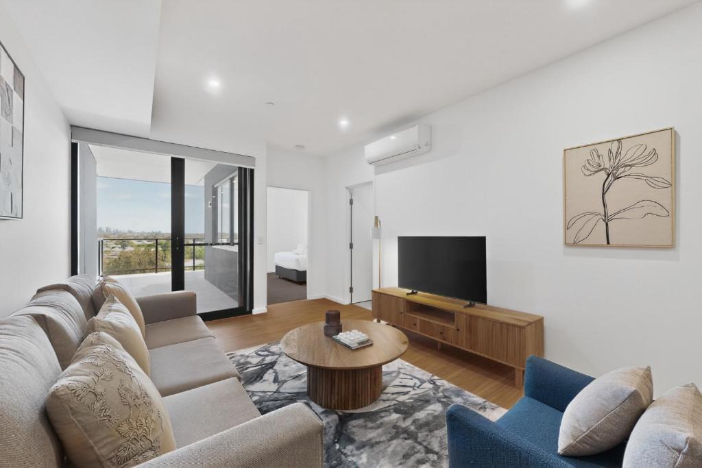 Cannington Apartment | Bright Newly 2 Bed Apartment with Balcony Views