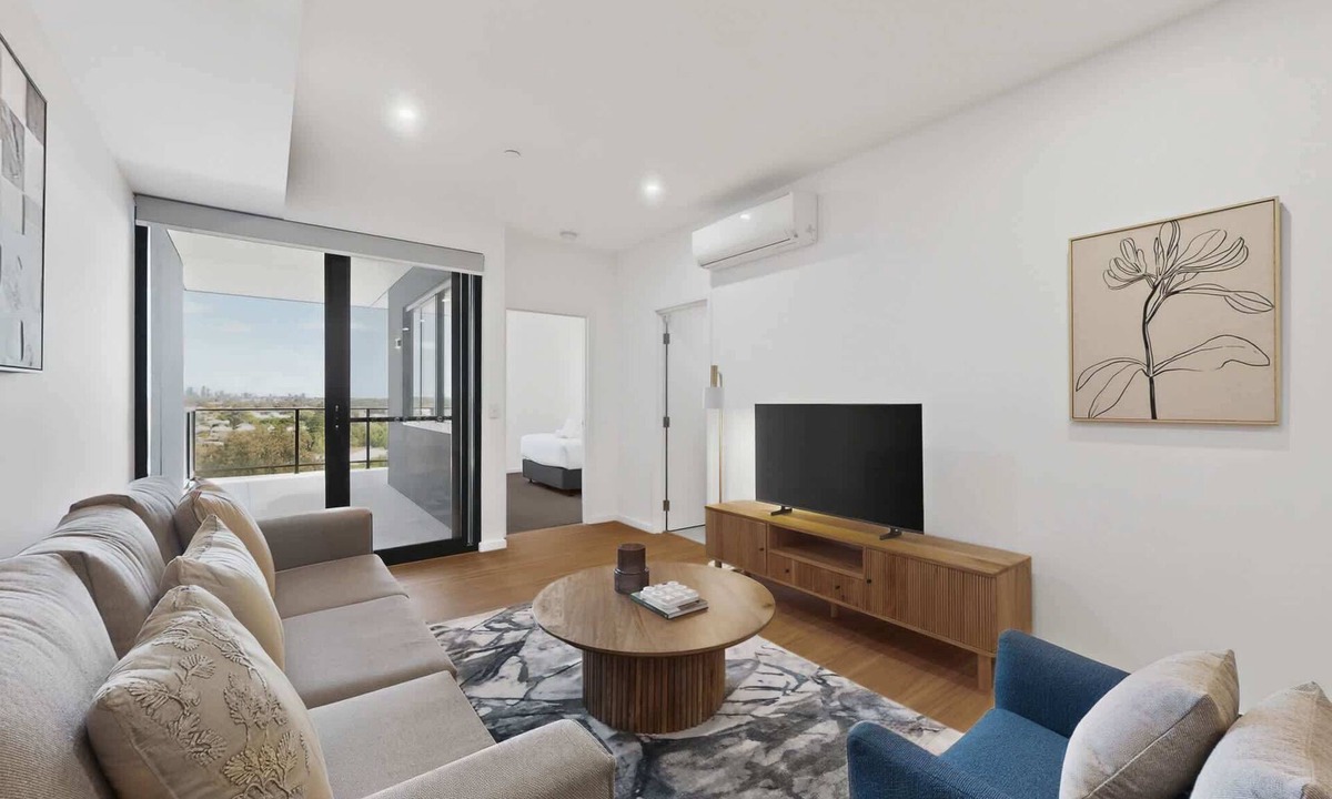 Cannington Apartment | Bright Newly 2 Bed Apartment with Balcony Views