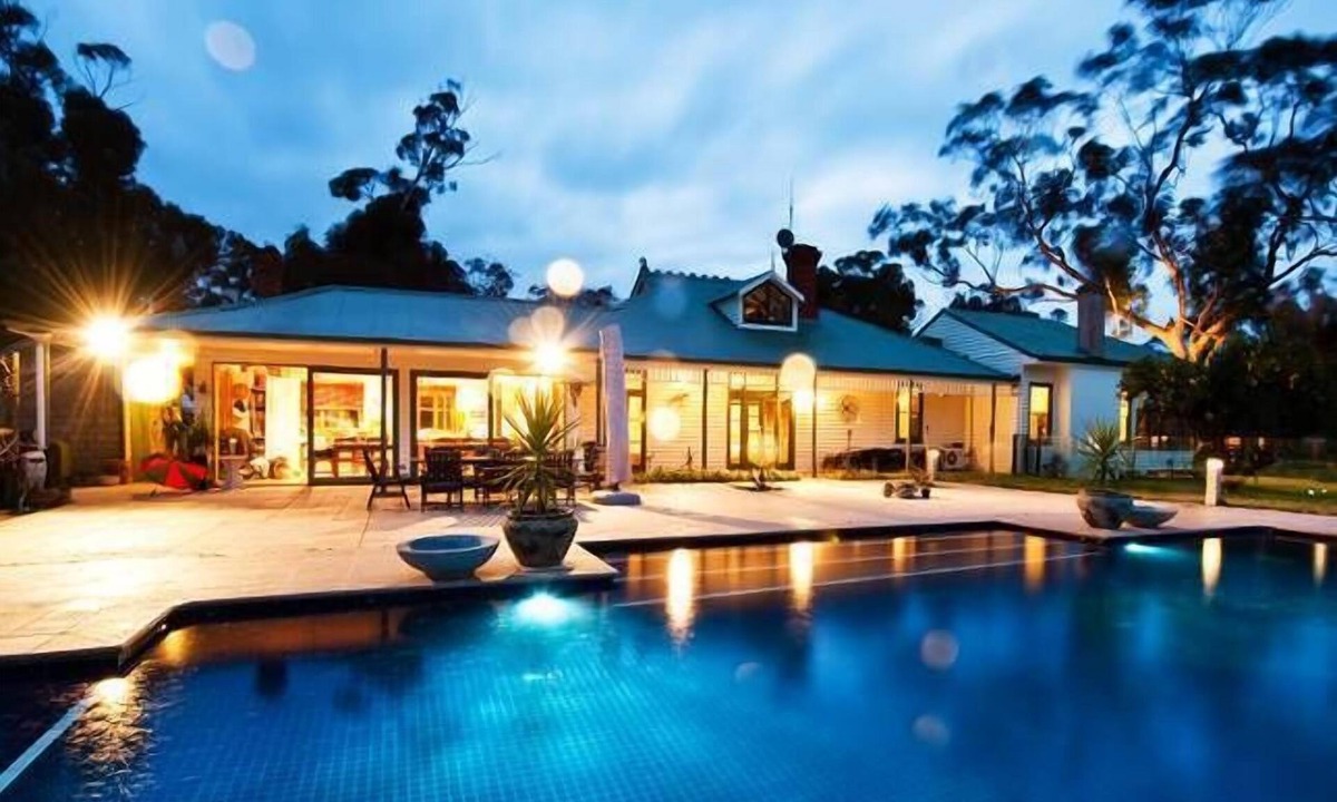 Moama House | Bright on the Murray