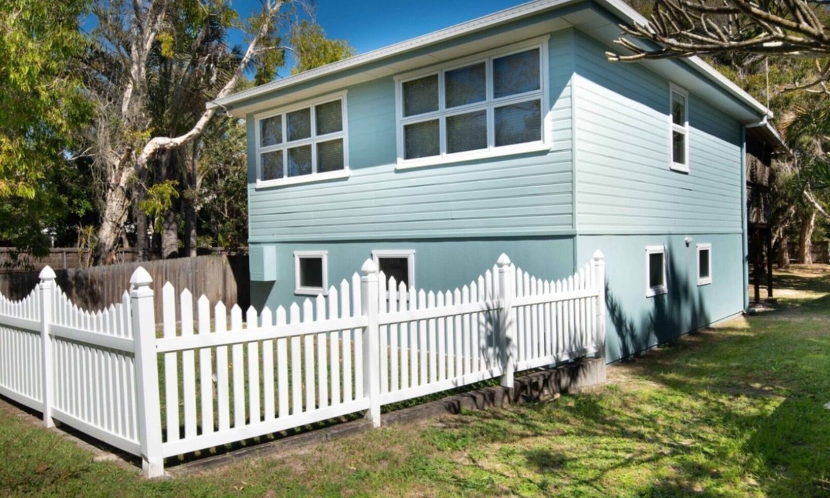 New Brighton House | BRIGHTON BREEZY-LISTEN TO THE SURF