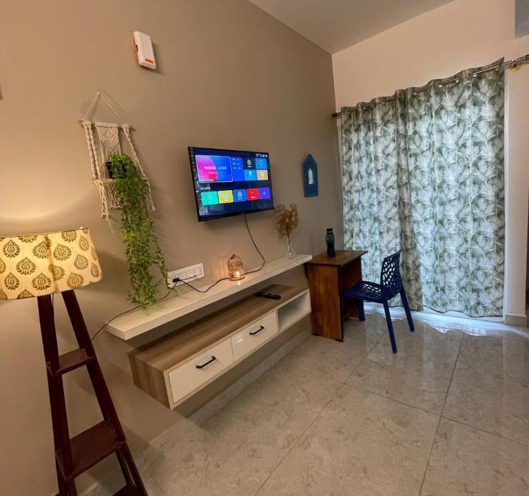 Whitefield Apartment | Brown Bubble 1BHK Kadugodi Metro 5 min walk to Kadugodi metro , ITPL