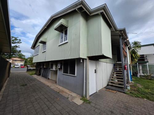 Bungalow House | Buchan Street, Accommodation