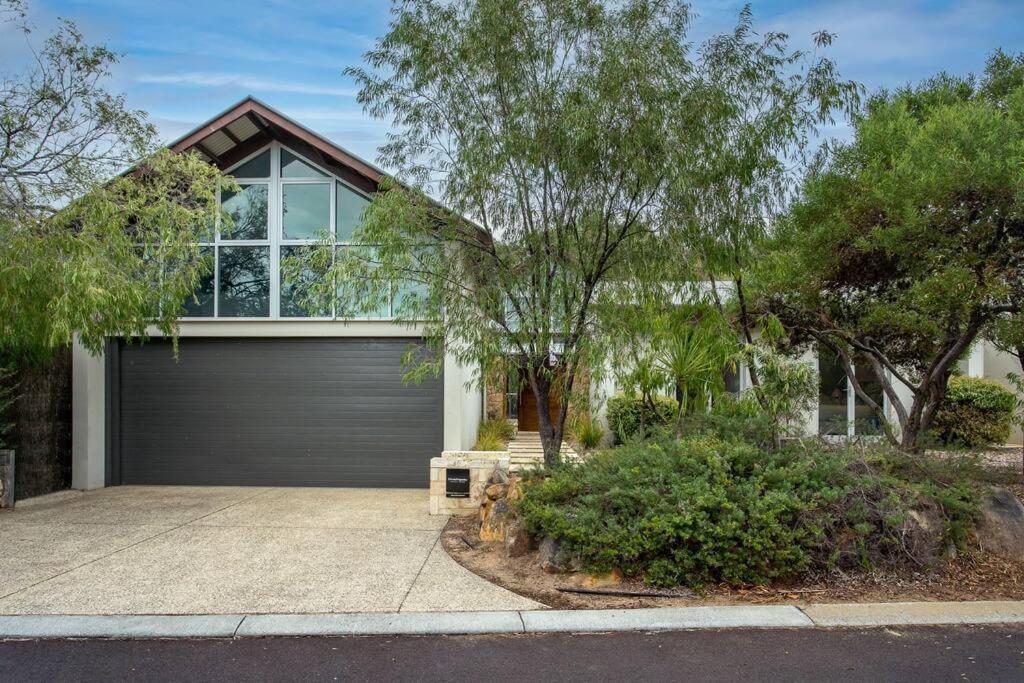 Naturaliste House | Bunker Downs I Private Properties