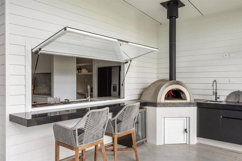 Abbey House | Burnished Bay - Coastal Luxe near Abbey Beach