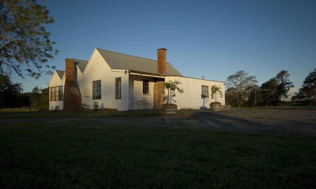 Nietta House | Buttons Cottage, accommodation for gentle guests