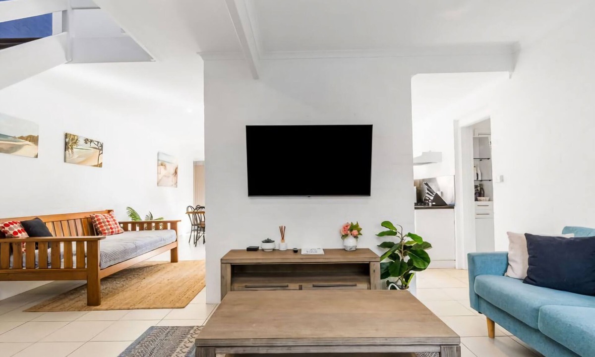 Byron Bay House | Byron Bay Accom - Mango Tree 4 - 63 Shirley Street