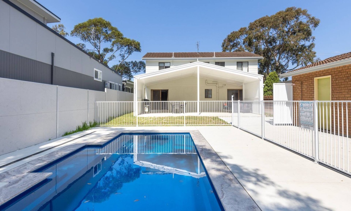 Callala Beach House | Callala On King - Pet Friendly - Swimming Pool
