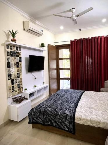 Panchkula Urban Estate Apartment | Calm Corner