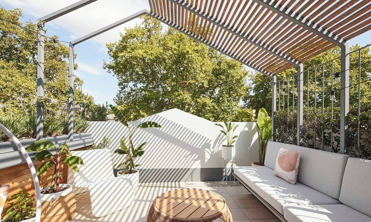 North Melbourne House | Canopy Terrace Retreat to Voguish Urban Charm