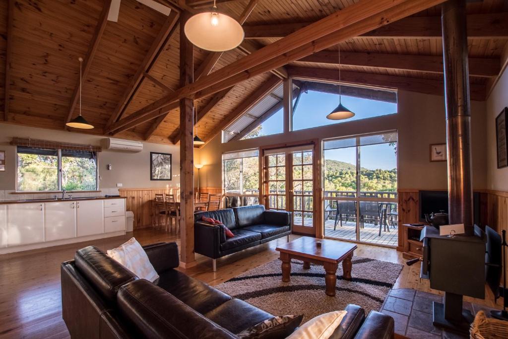 Lowlands Ski Chalet | Cape Howe Cottages