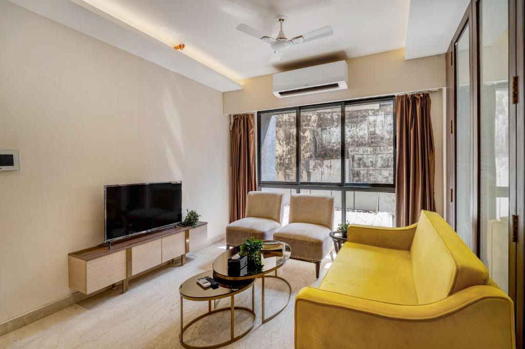 Kurla Apartment | Capri Modern Studio in Secure BKC Complex w Wi-Fi