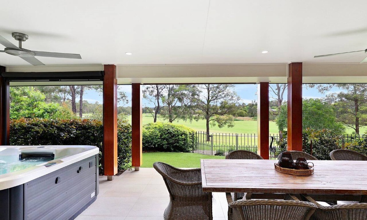 Pokolbin House | CASA BARNHILL - THE VINTAGE HOLIDAY HOUSES