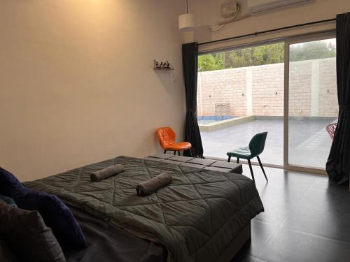 Ratnagiri House | Casa Oceanus - Pool Facing Room - Ganpatipule