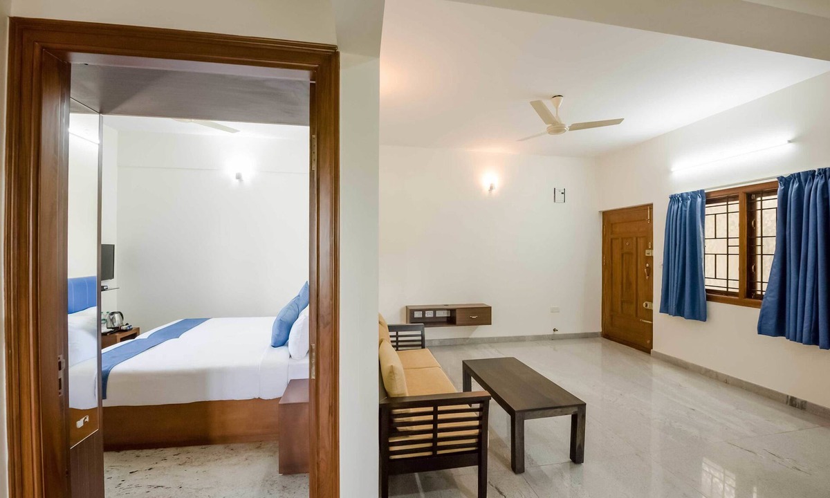 Yelahanka Hotel | Casa Oro