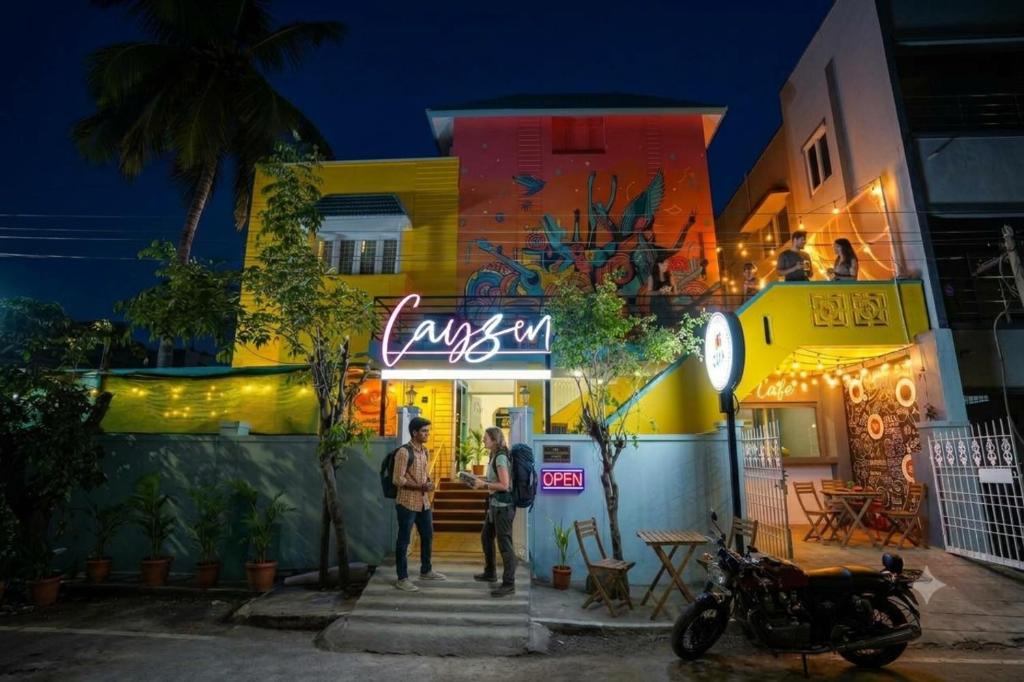Perungudi Hostel | Cayzen Backpackers Hostel Perungudi