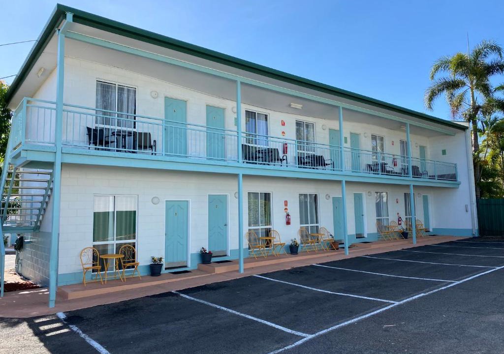 The Gap Hotel | Central Point Motel