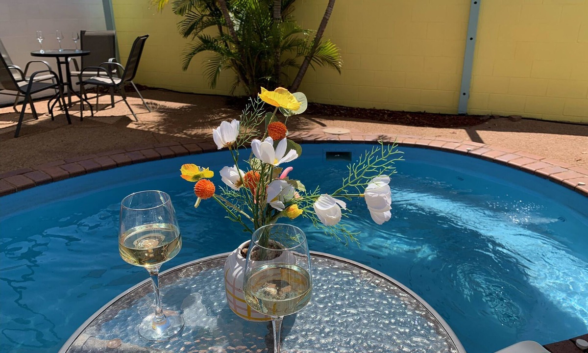 The Gap Hotel | Central Point Motel