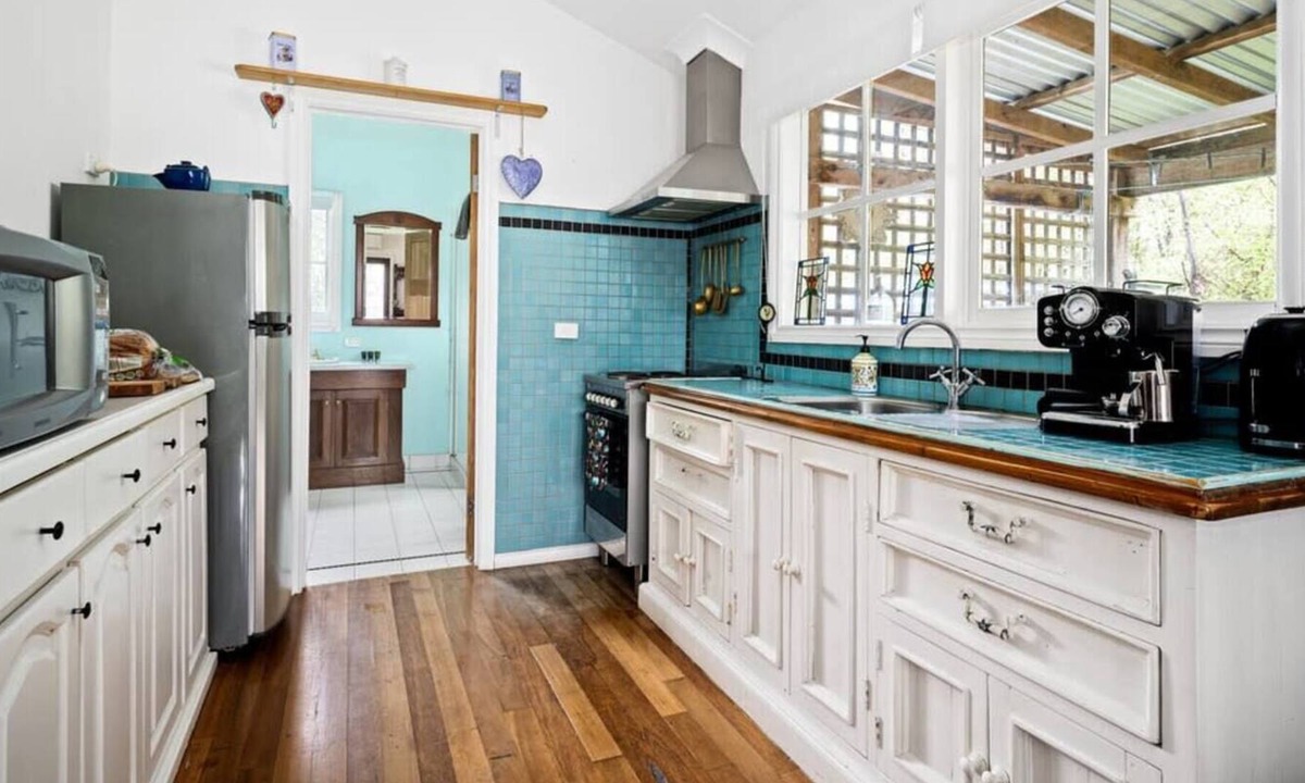 Glenburn Other | Charming 3BR farmhouse. Ideal for groups of 6 seeking a peaceful getaway!