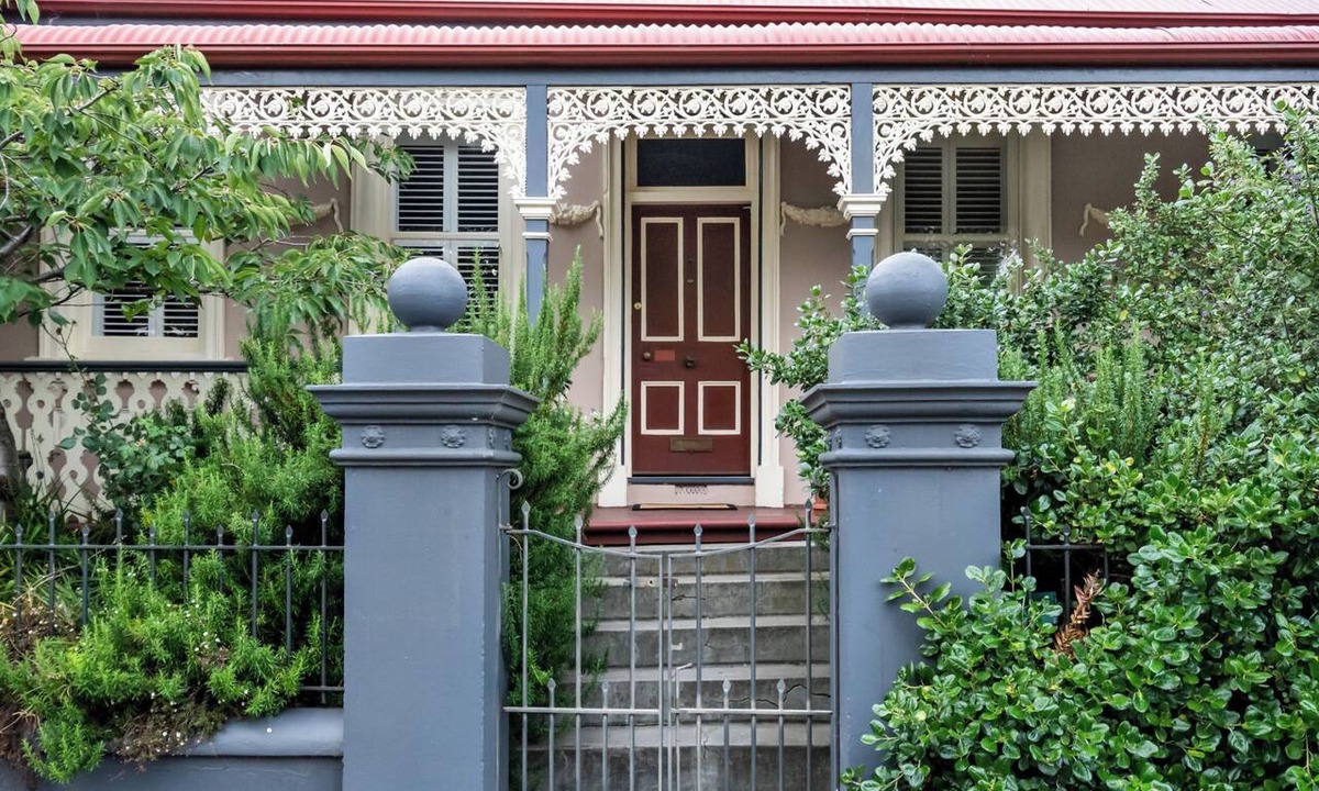Launceston CBD House | Charming Retreat on Charles