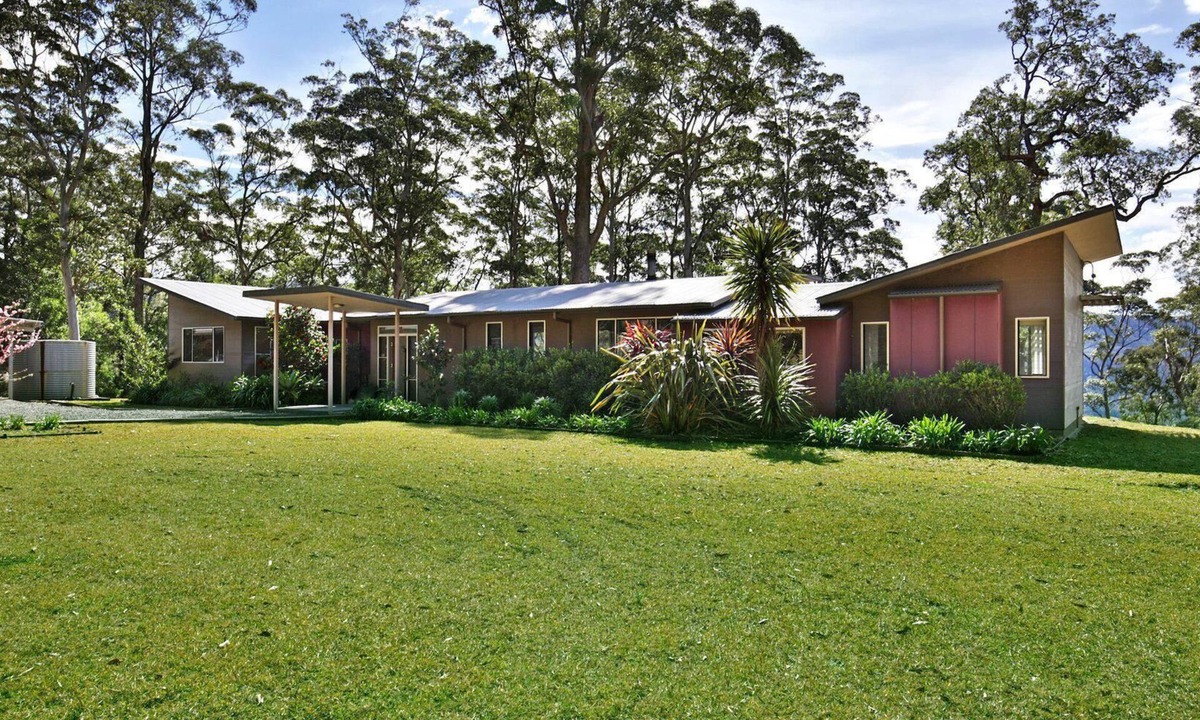 Wattamolla House | Cherrywood - A Modern Australian Bush Home