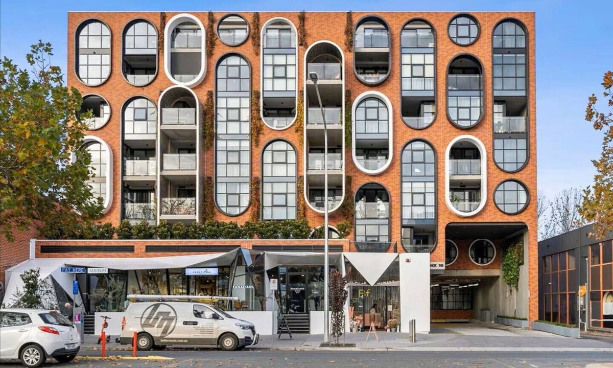 Braddon Apartment | Chic Braddon Branx Apartment Near Cafés & CBD