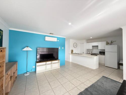 Cannington House | City Explorer Base 3BR&2 Floors&Walk to Mall & Airport Transit
