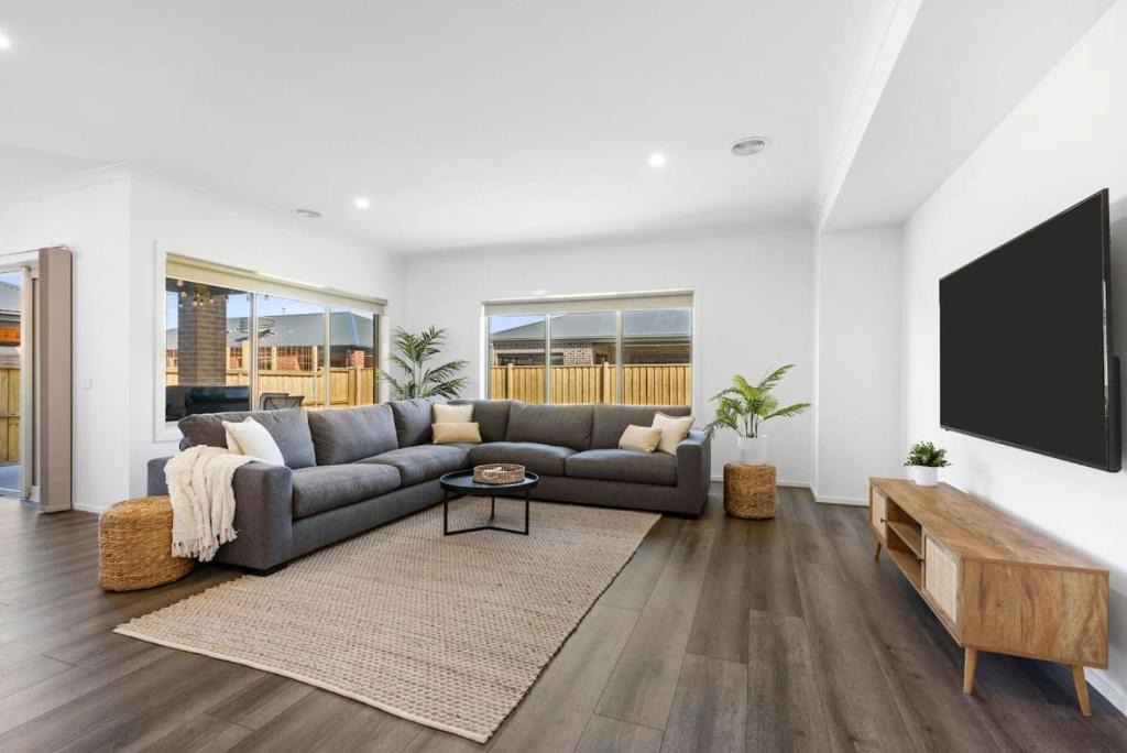 Armstrong Creek House | City & Surf Getaway