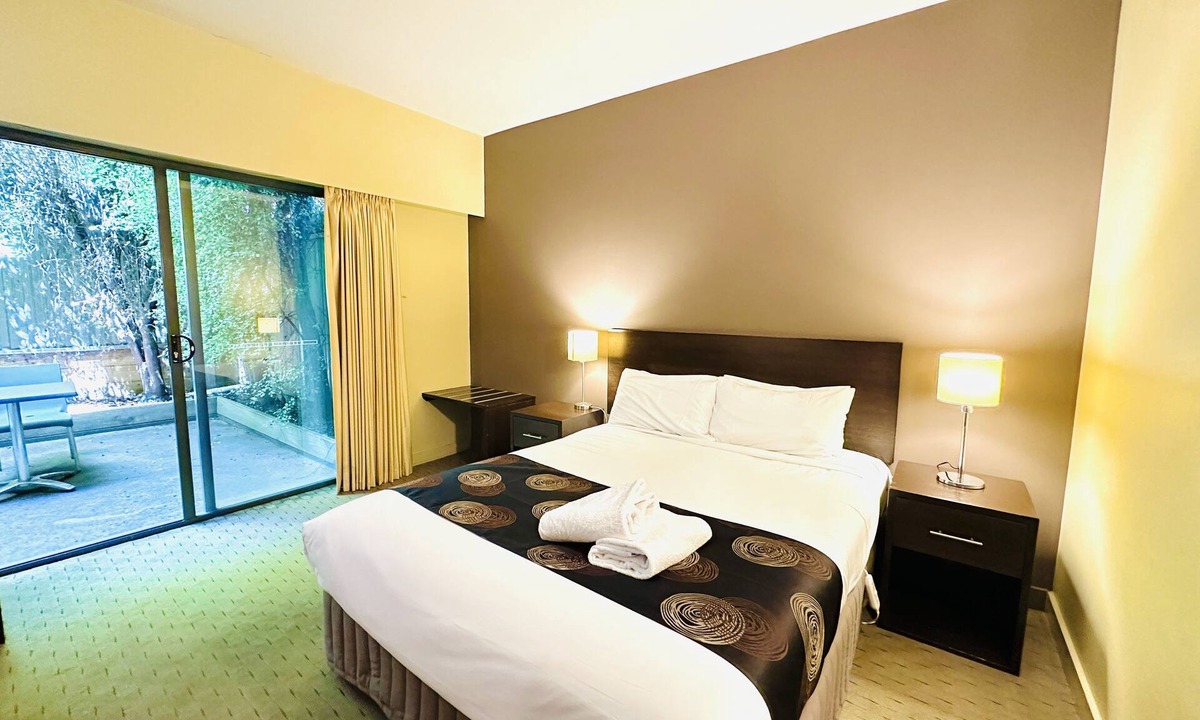 Bakery Hill Hotel | City Views Ballarat