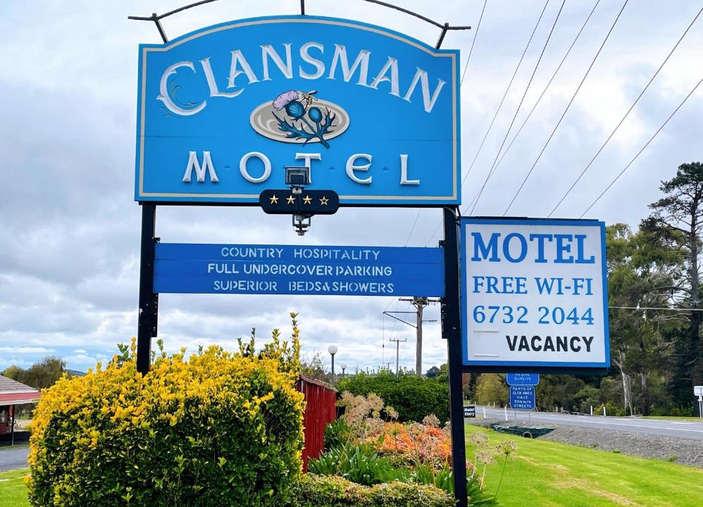 Glen Innes Hotel | Clansman Motel