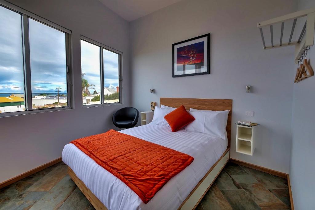 Kingscote Apartment | Cloudscape Apartment No 2