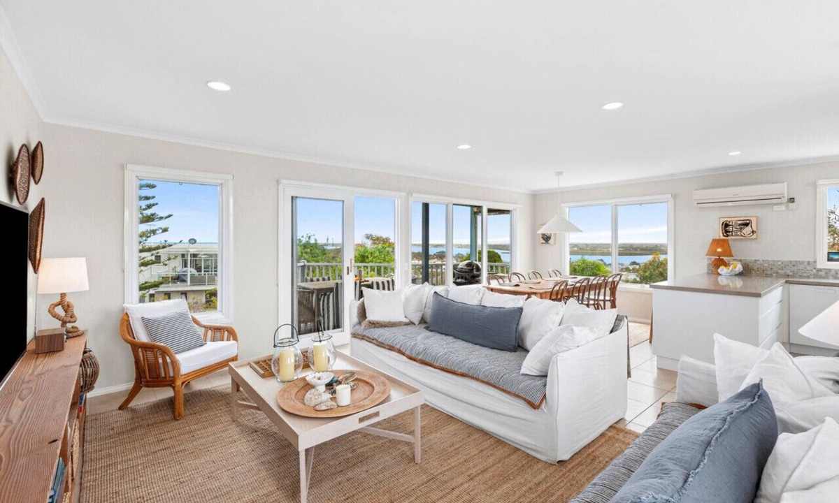 Ocean Grove House | Coastal Beach House | Panoramic Views and Stunning Sunsets