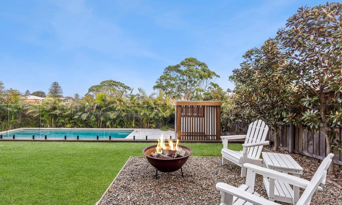 Gerringong House | Coastal Breeze, Gerringong - 4pm check out Sundays, except Peak Season