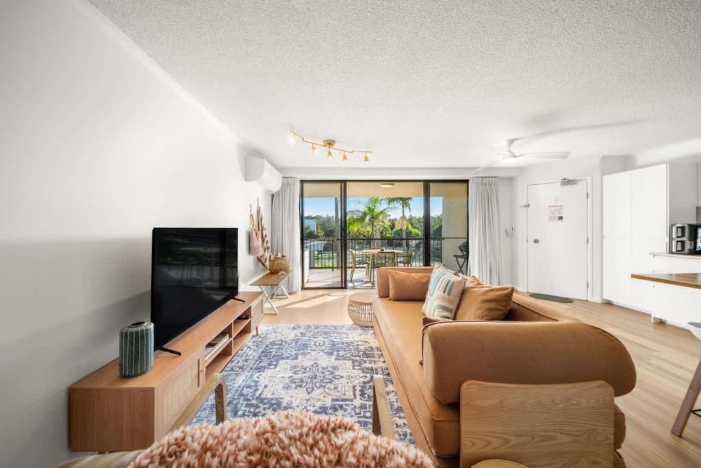 Marcoola Apartment | Coastal Drift - Beach Access Pool Spa Gym