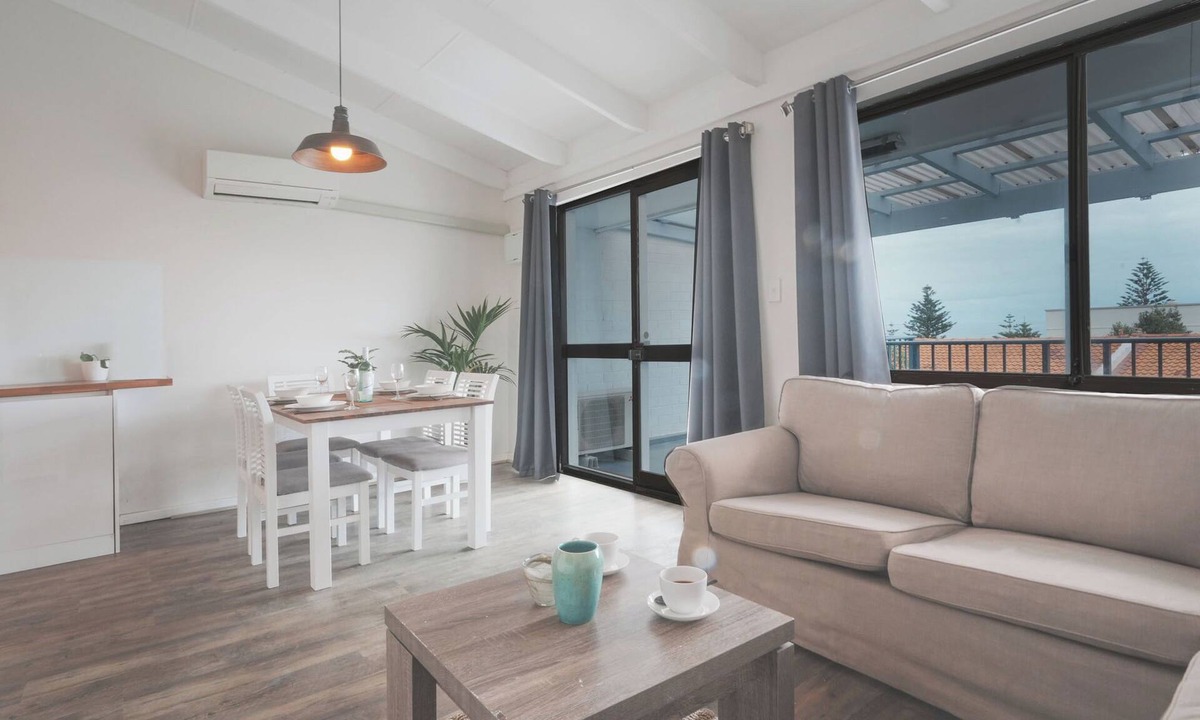 Scarborough Apartment | Coastal Ocean View & Salty Air w Pool & Slide